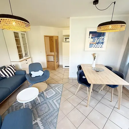Duenenhaus In Ruhiger Lage *
