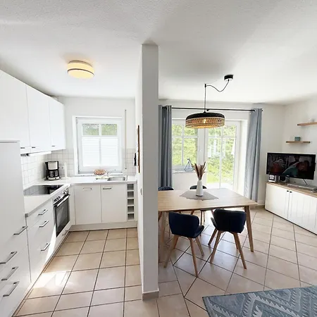 Duenenhaus In Ruhiger Lage Appartamento